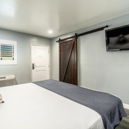Erth Inn By Aga- Bell Garden เบลการ์เดนส์ ภายนอก รูปภาพ